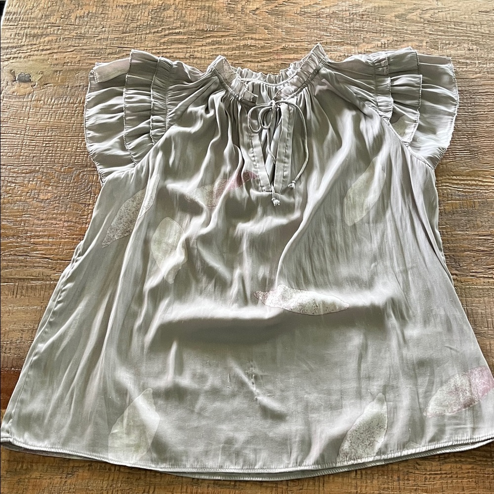 Elegant Ruffle Sleeve Blouse in Light Gray